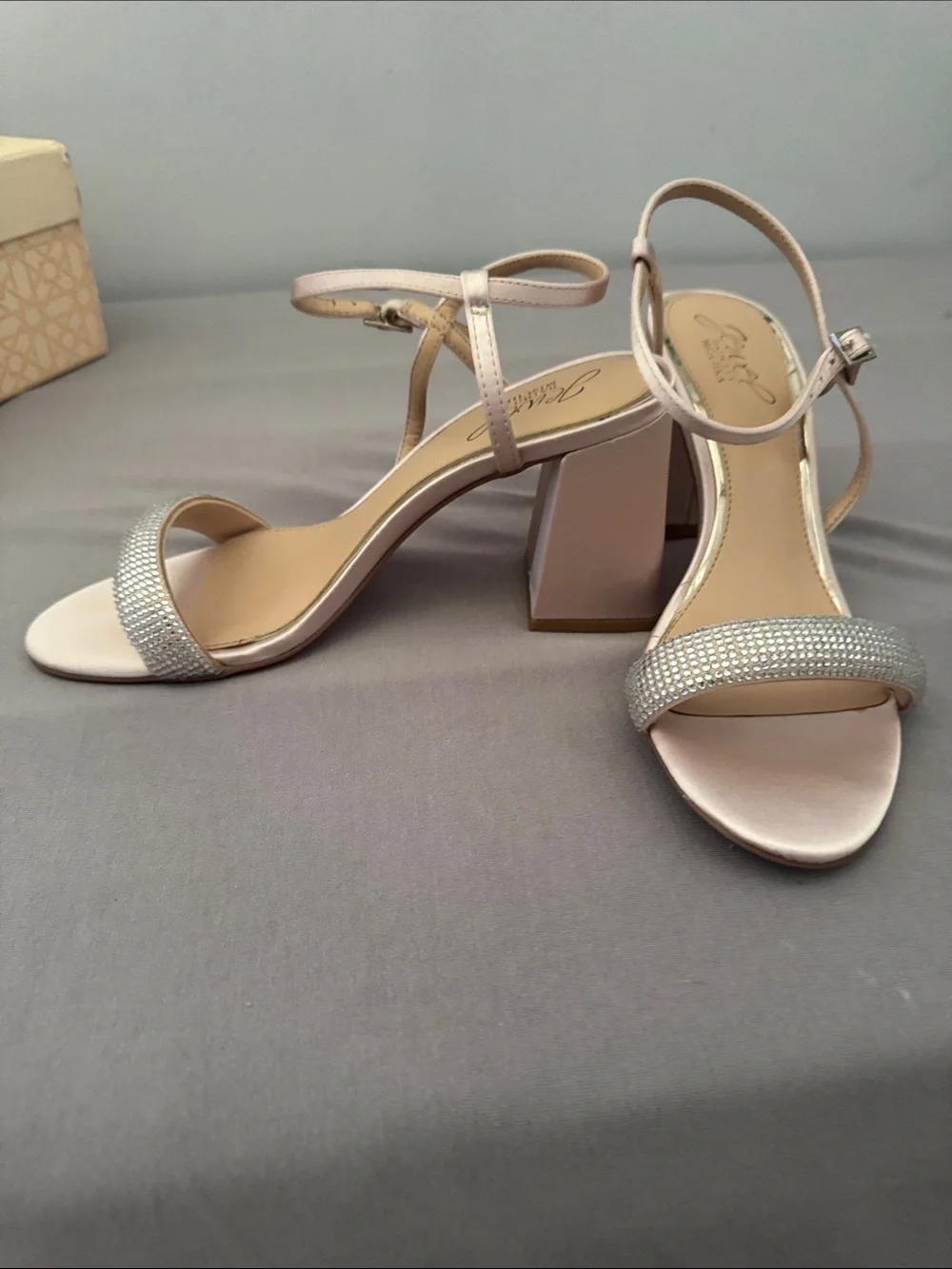 Jewel Badgley Mischka description step